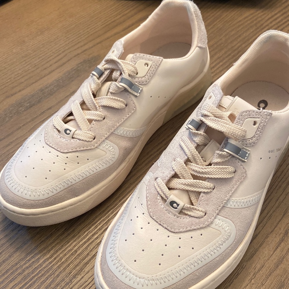 Coach Women's Light Pink Cream Athletic Sneakers